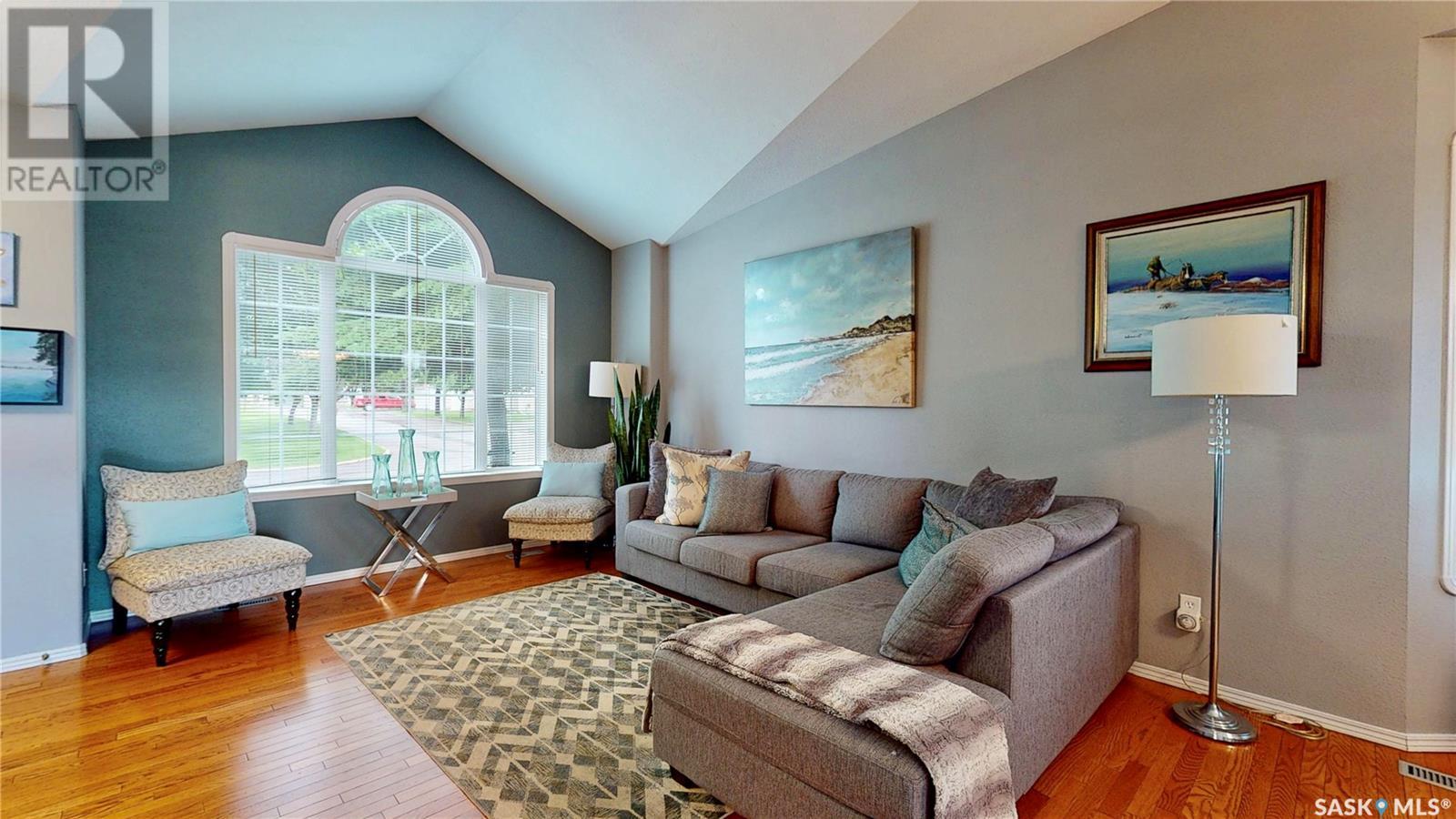 Single Family House Bungalow for Sale in  Renfrew CRESCENT E Regina 