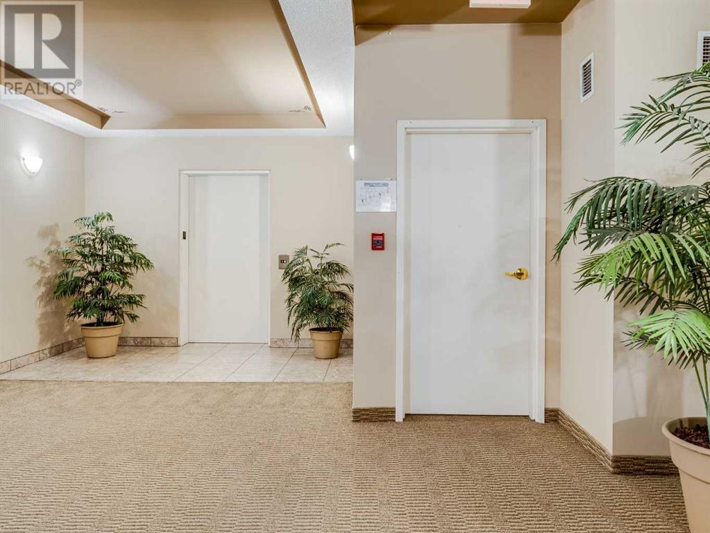Single Family House for Sale in   Springbank Boulevard SW Springbank Hill Calgary 