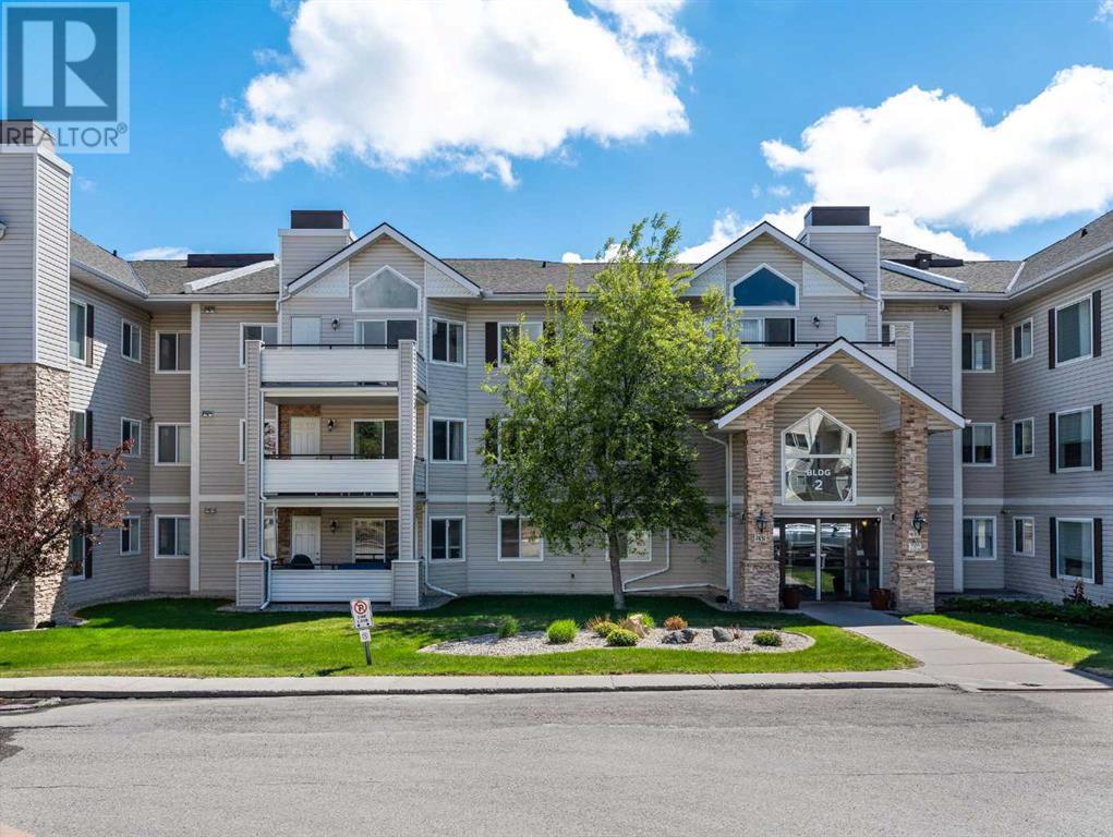 Single Family House for Sale in   Springbank Boulevard SW Springbank Hill Calgary 