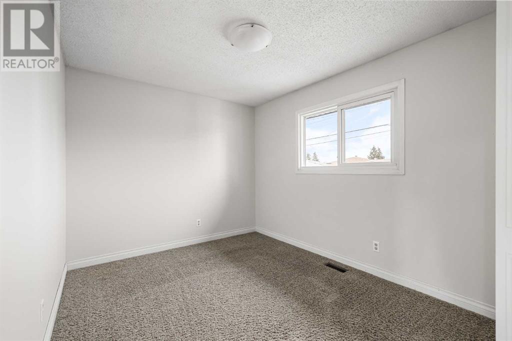 Single Family House Bungalow for Sale in  Penbrooke Road SE Penbrooke Meadows Calgary 