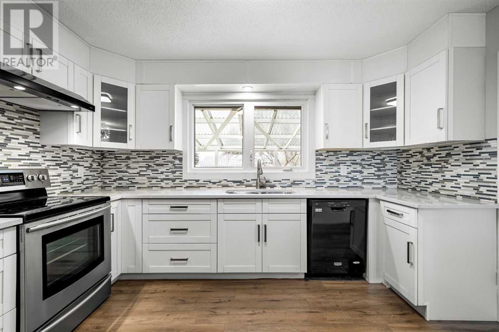 Single Family House Bungalow for Sale in  Penbrooke Road SE Penbrooke Meadows Calgary 