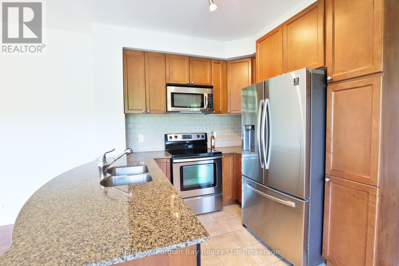 Photo 25 of 509 699 Aberdeen Boulevard, Midland ON
