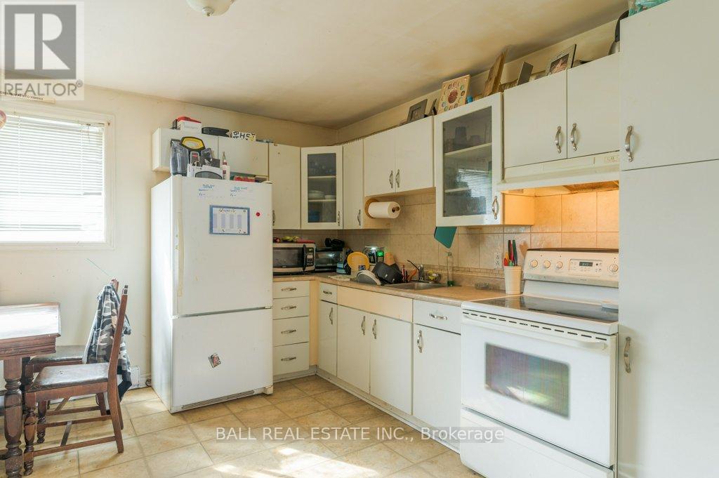 Photo 35 of 19 Front Street E, Trent Hills ON