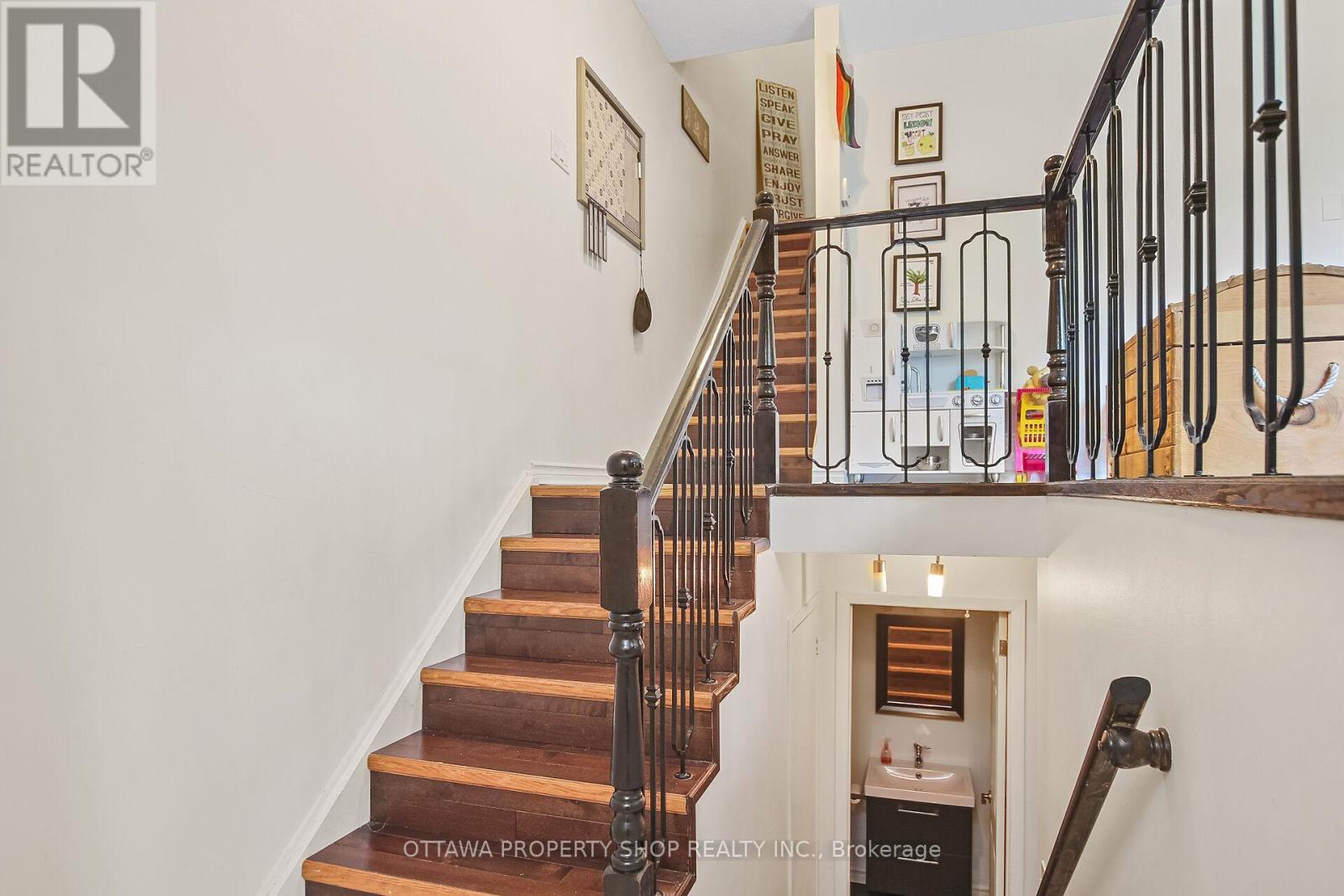Photo 20 of 1 F Banner Road, Ottawa ON