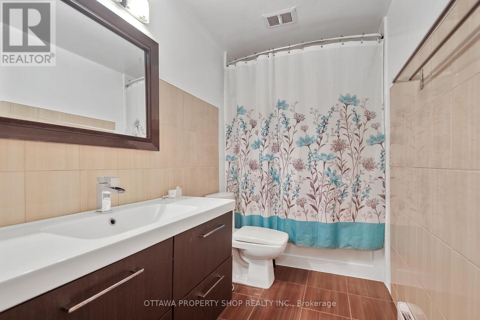 Photo 9 of 1 F Banner Road, Ottawa ON