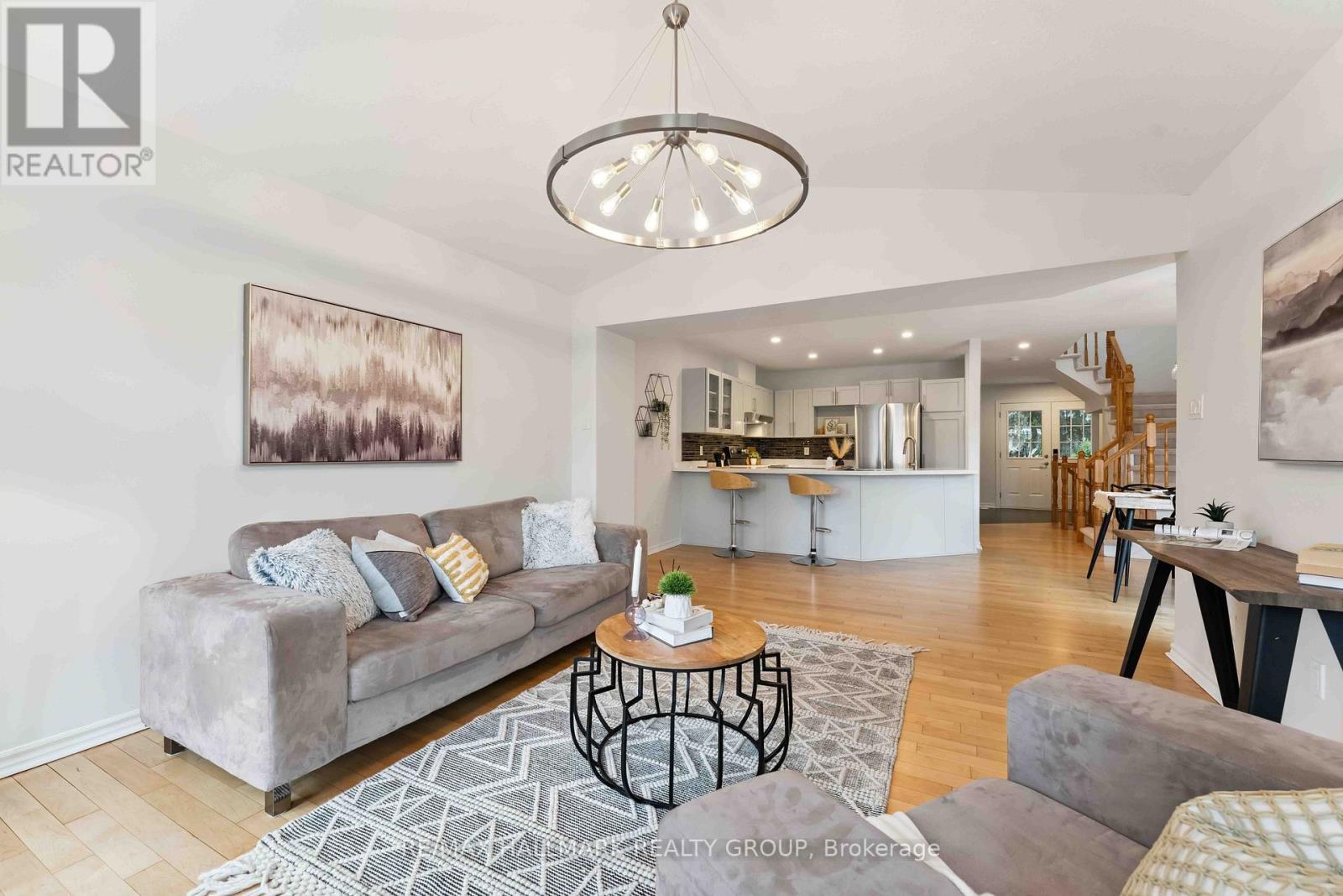 Photo 11 of 27 Wallsend Avenue, Ottawa ON