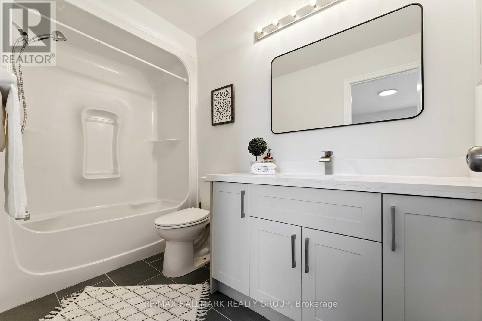 Photo 20 of 27 Wallsend Avenue, Ottawa ON