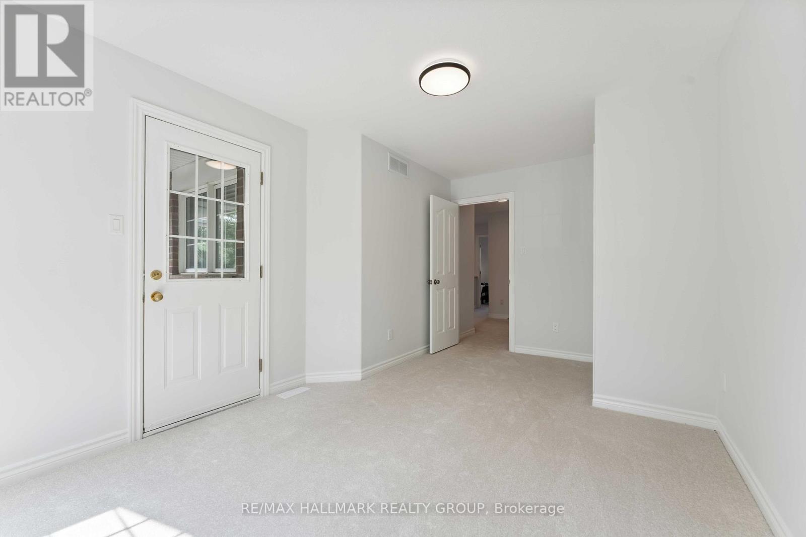 Photo 24 of 27 Wallsend Avenue, Ottawa ON