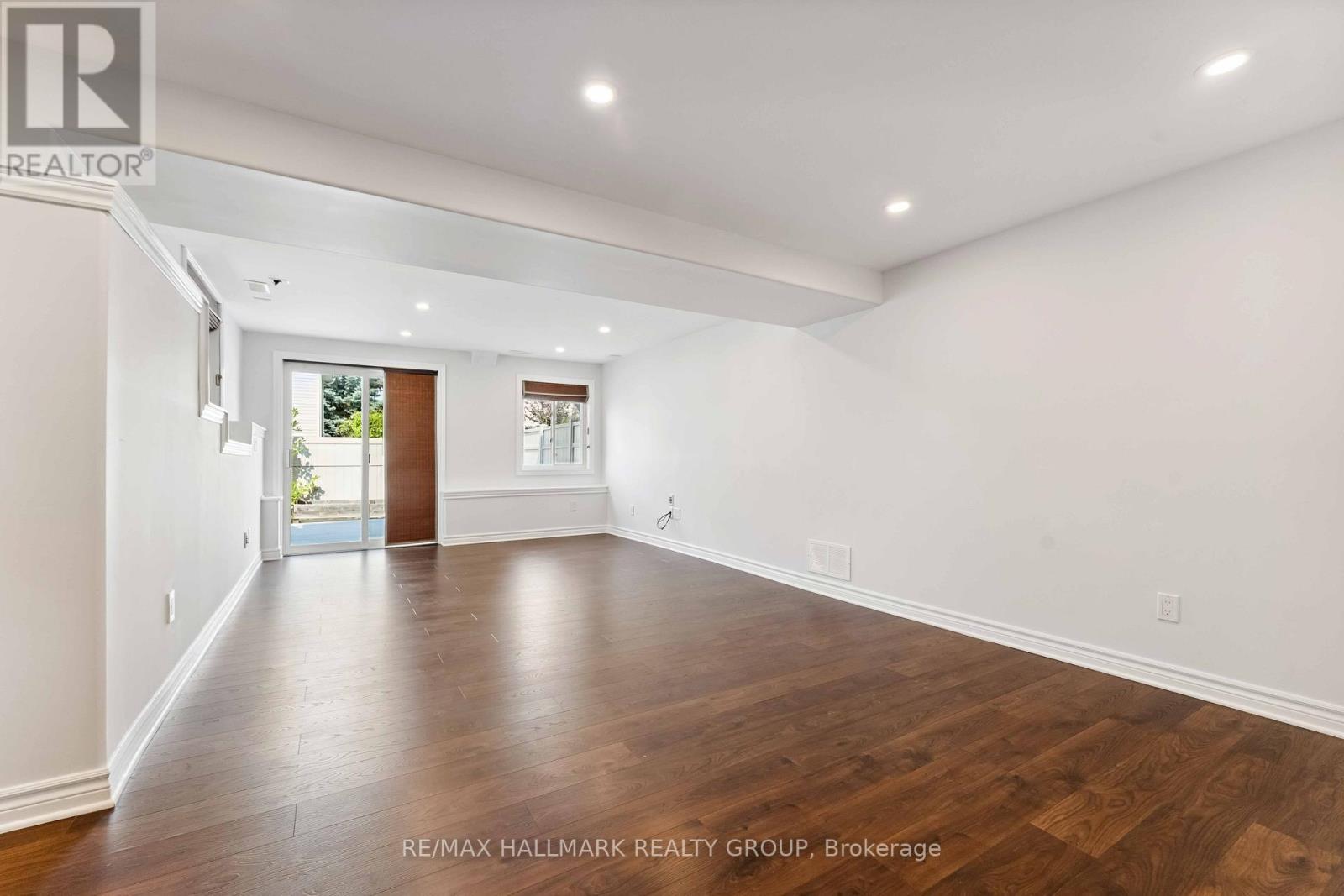 Photo 28 of 27 Wallsend Avenue, Ottawa ON