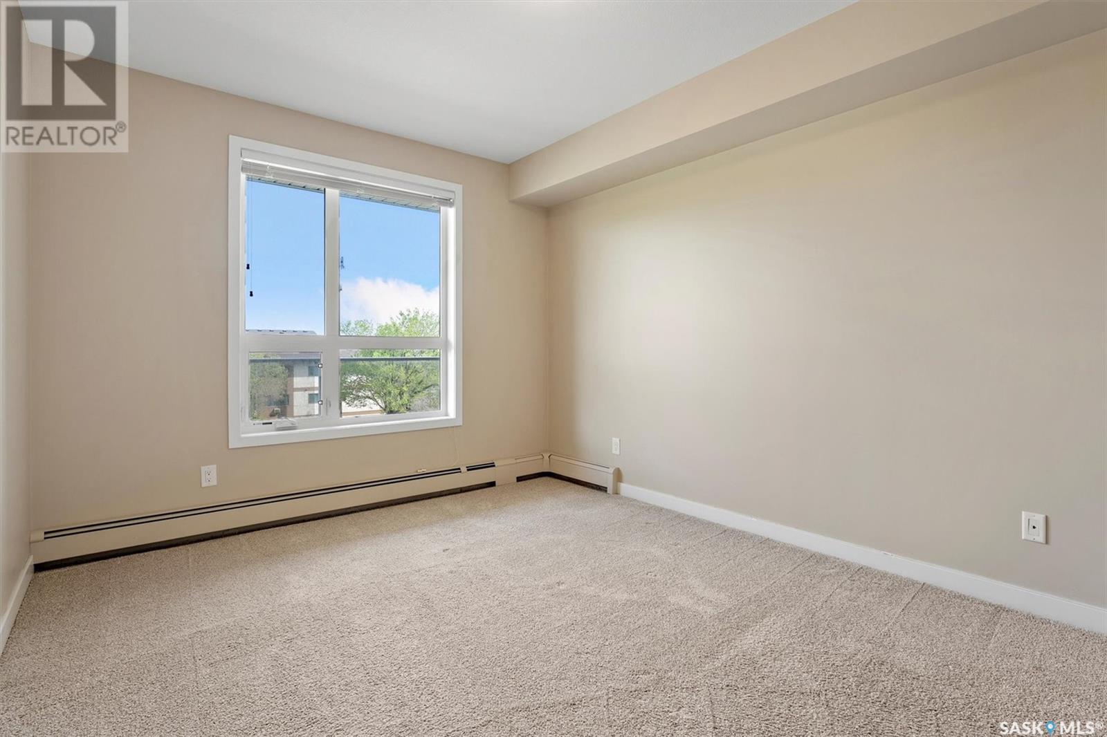 Single Family House Low rise for Sale in   Moss AVENUE Saskatoon 