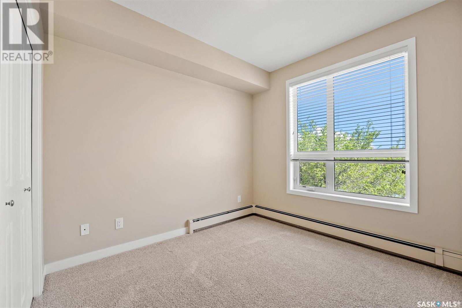Single Family House Low rise for Sale in   Moss AVENUE Saskatoon 