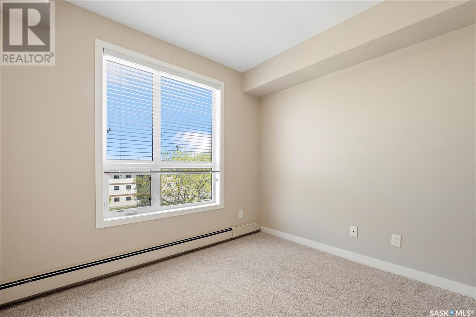Single Family House Low rise for Sale in   Moss AVENUE Saskatoon 