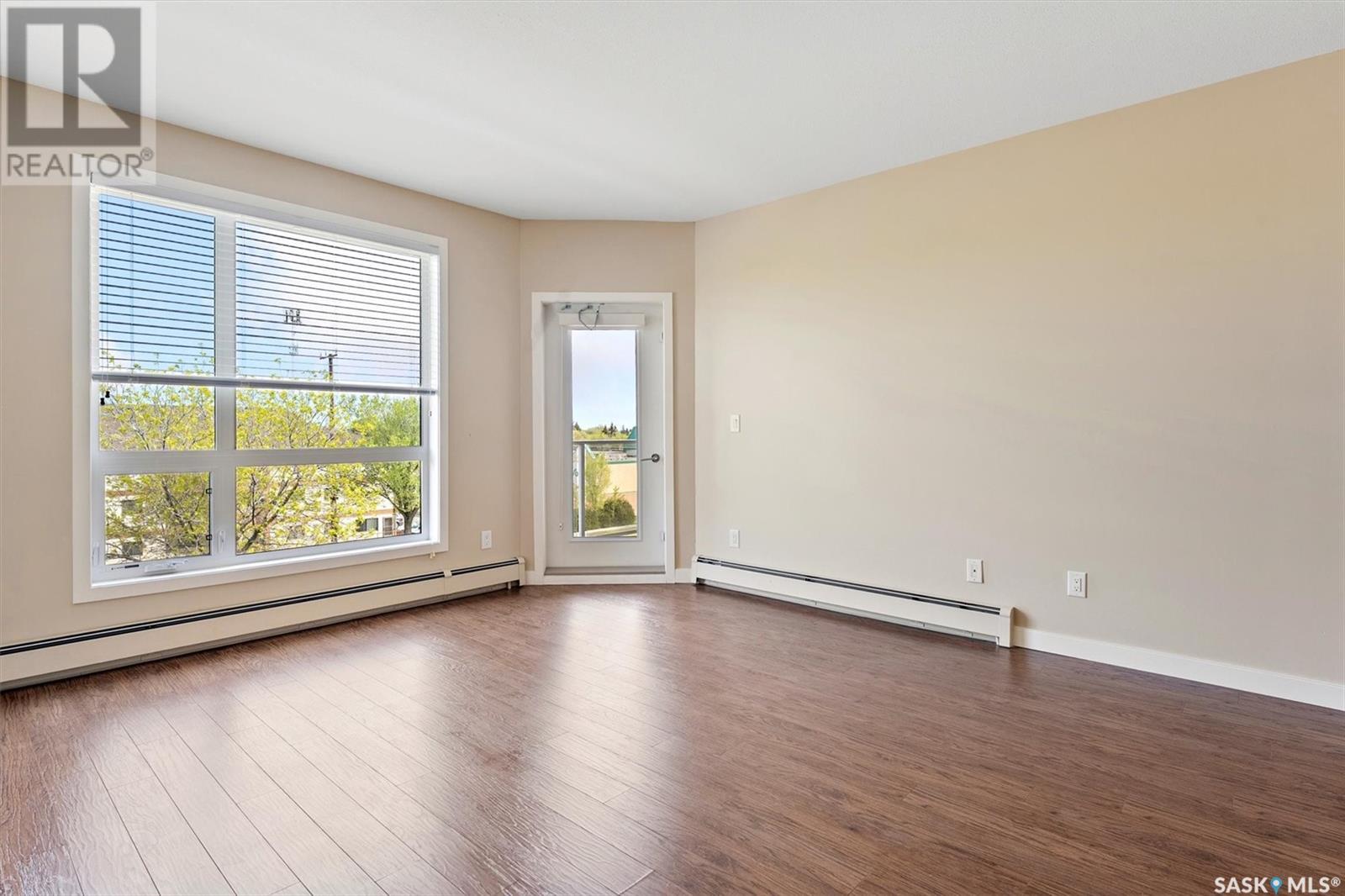 Single Family House Low rise for Sale in   Moss AVENUE Saskatoon 