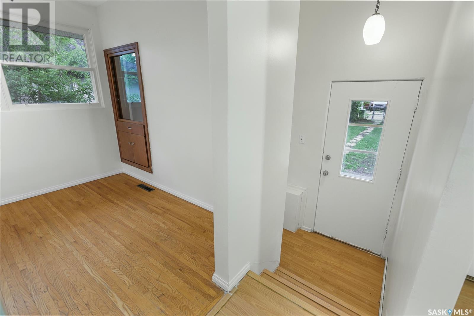 Single Family House Bungalow for Sale in  HORACE STREET Regina 