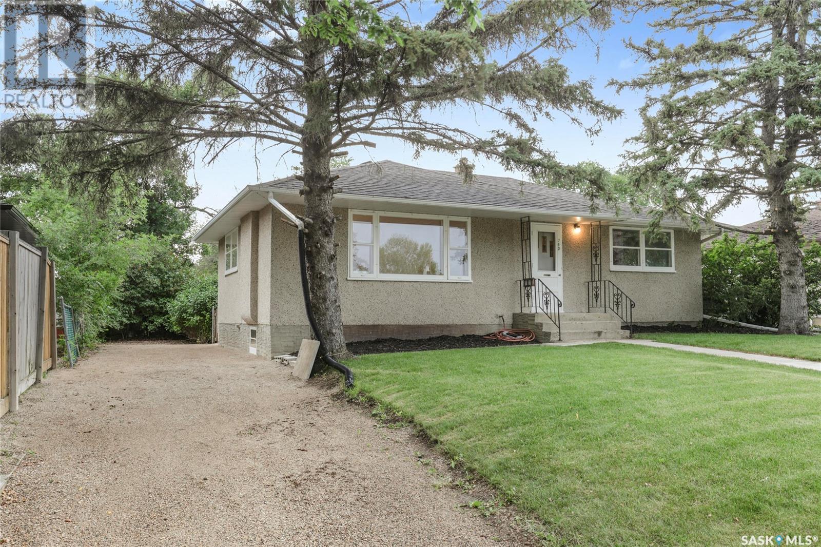 Single Family House Bungalow for Sale in  HORACE STREET Regina 