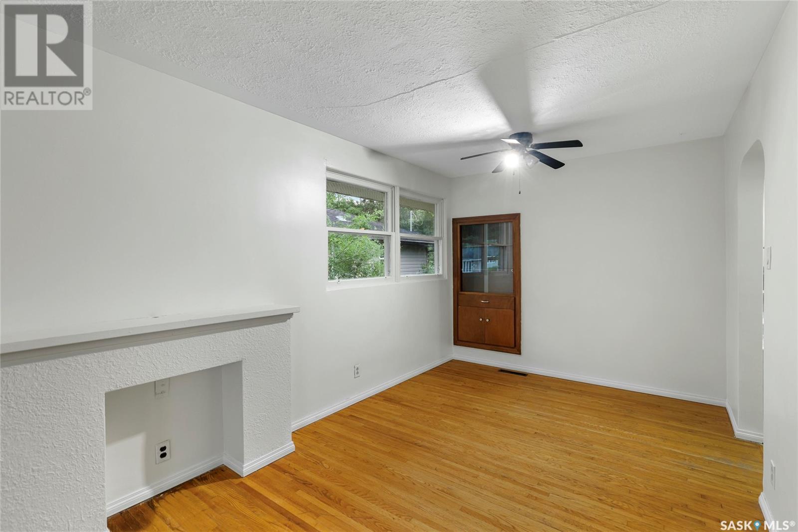 Single Family House Bungalow for Sale in  HORACE STREET Regina 