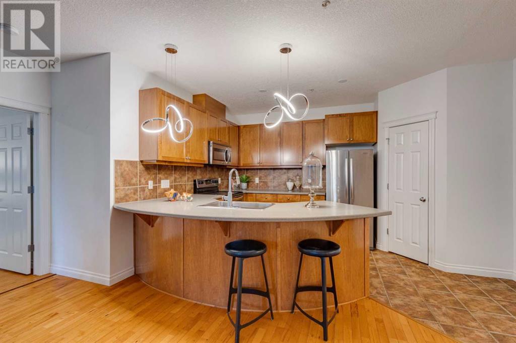 Single Family House for Sale in   Hemlock Crescent SW Spruce Cliff Calgary 