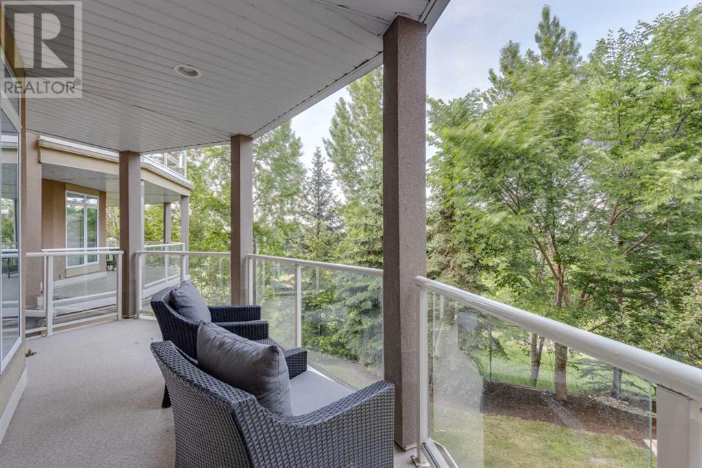 Single Family House for Sale in   Hemlock Crescent SW Spruce Cliff Calgary 