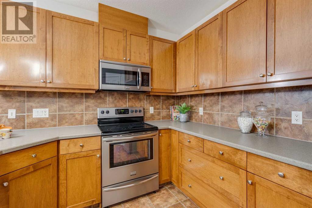 Single Family House for Sale in   Hemlock Crescent SW Spruce Cliff Calgary 