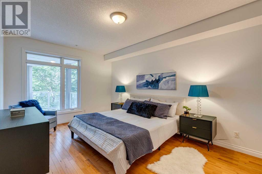 Single Family House for Sale in   Hemlock Crescent SW Spruce Cliff Calgary 