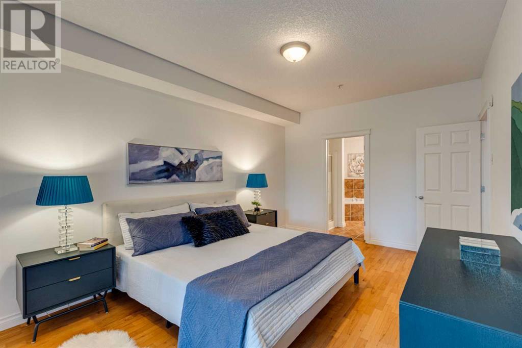 Single Family House for Sale in   Hemlock Crescent SW Spruce Cliff Calgary 