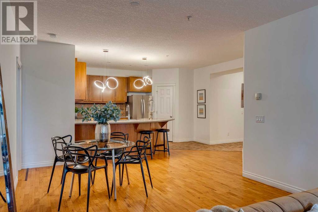 Single Family House for Sale in   Hemlock Crescent SW Spruce Cliff Calgary 