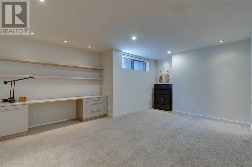 Single Family House Bungalow for Sale in  Prospect Avenue SW Upper Mount Royal Calgary 