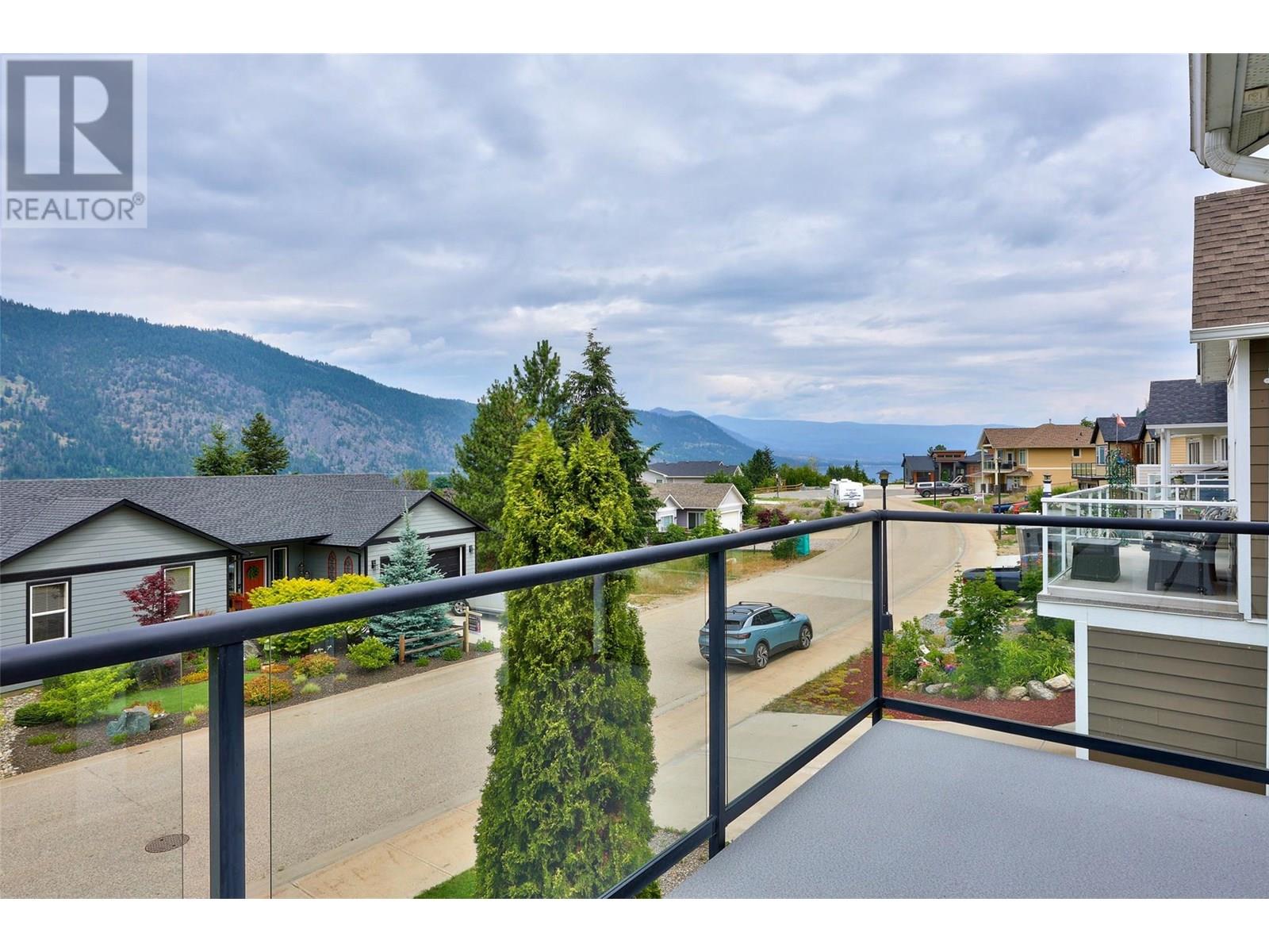Photo 2 of 1189 Montgomery Place, Chase BC