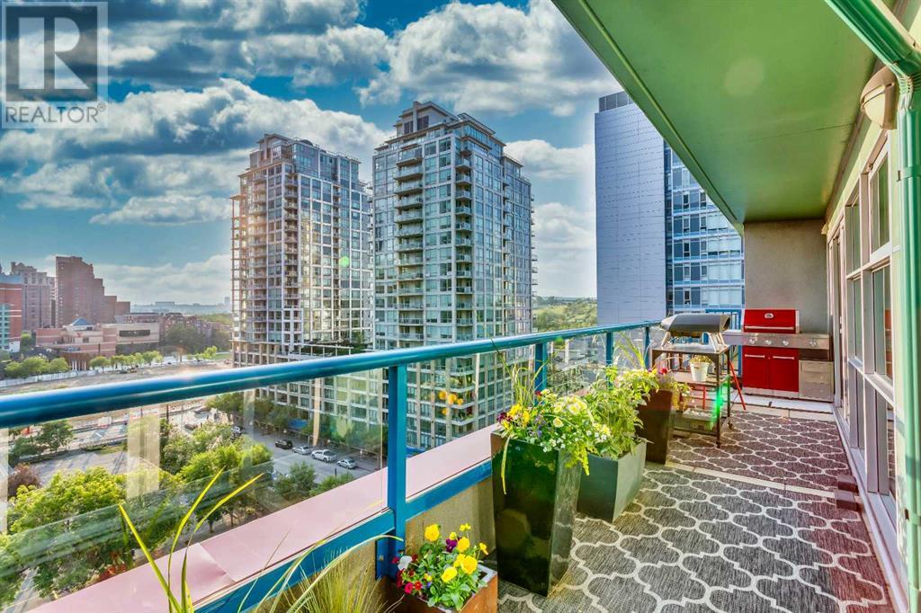 Single Family House for Sale in   Riverfront Avenue SW Chinatown Calgary 