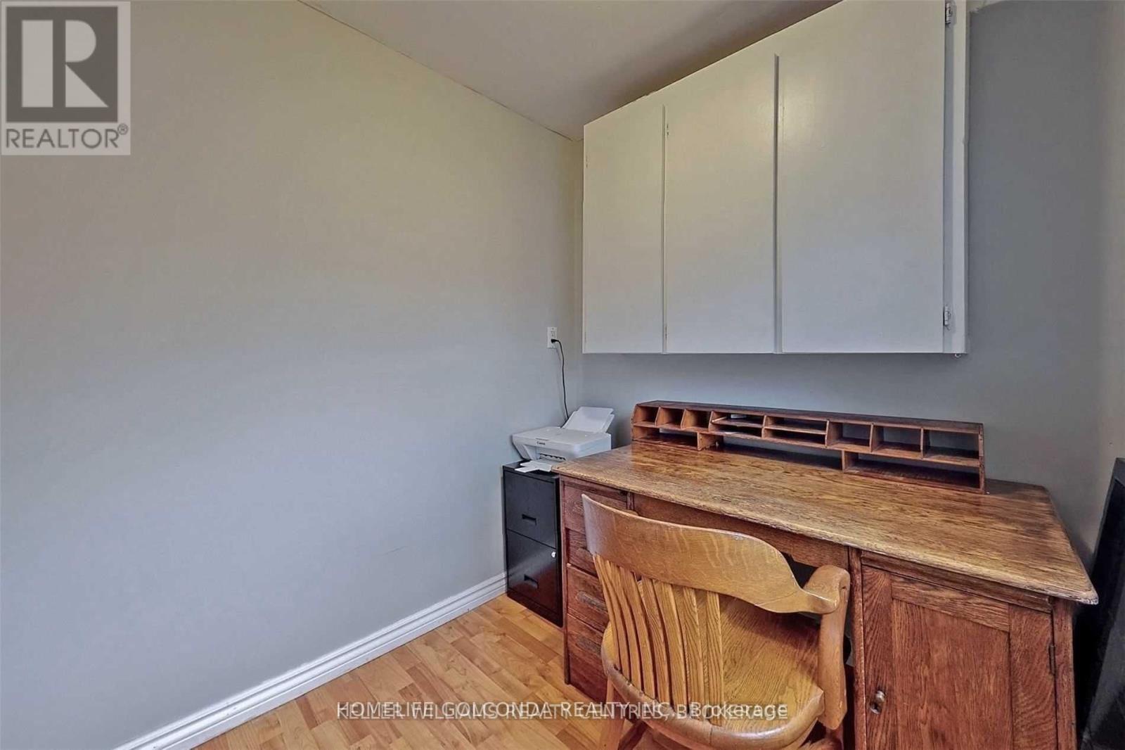 Photo 14 of 240 Pine Beach Drive, Georgina ON