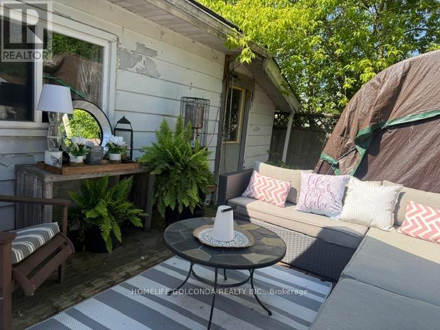 Photo 17 of 240 Pine Beach Drive, Georgina ON