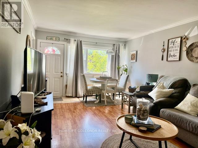 Photo 4 of 240 Pine Beach Drive, Georgina ON