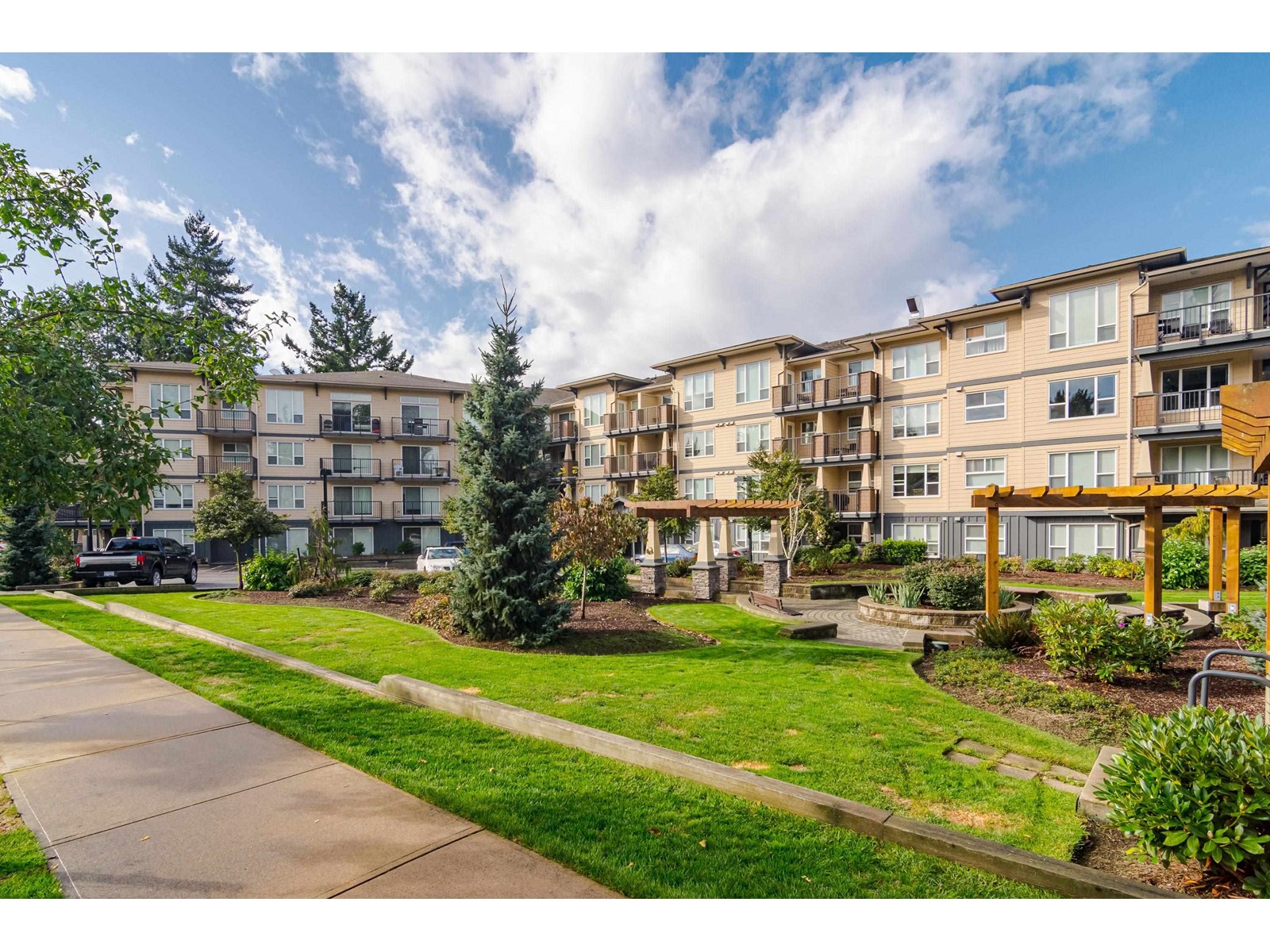 Photo 1 of 124 2565 Campbell Avenue, Abbotsford BC
