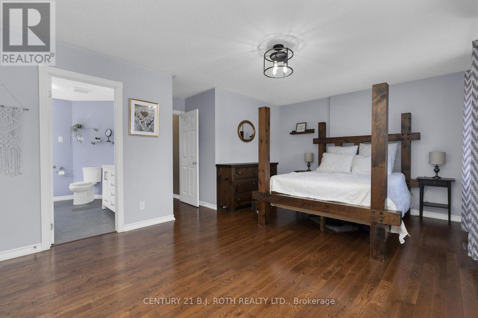 Photo 8 of 68 Davenport Drive, Springwater ON