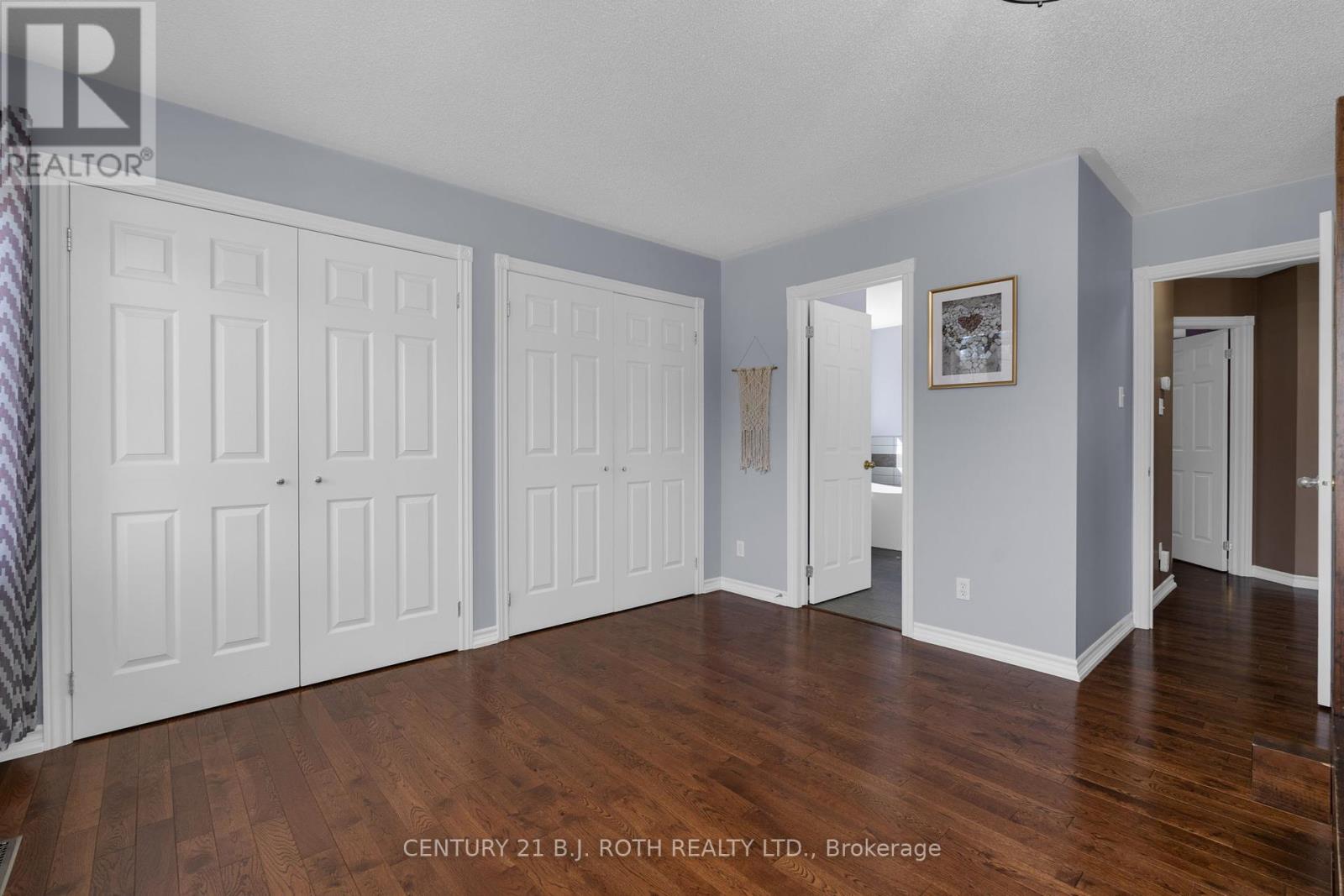 Photo 22 of 68 Davenport Drive, Springwater ON