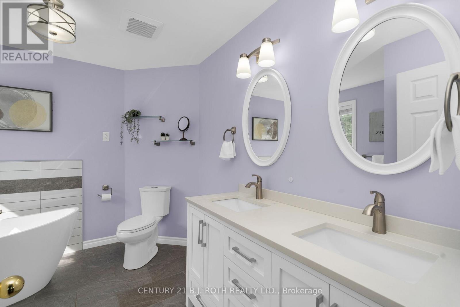 Photo 14 of 68 Davenport Drive, Springwater ON