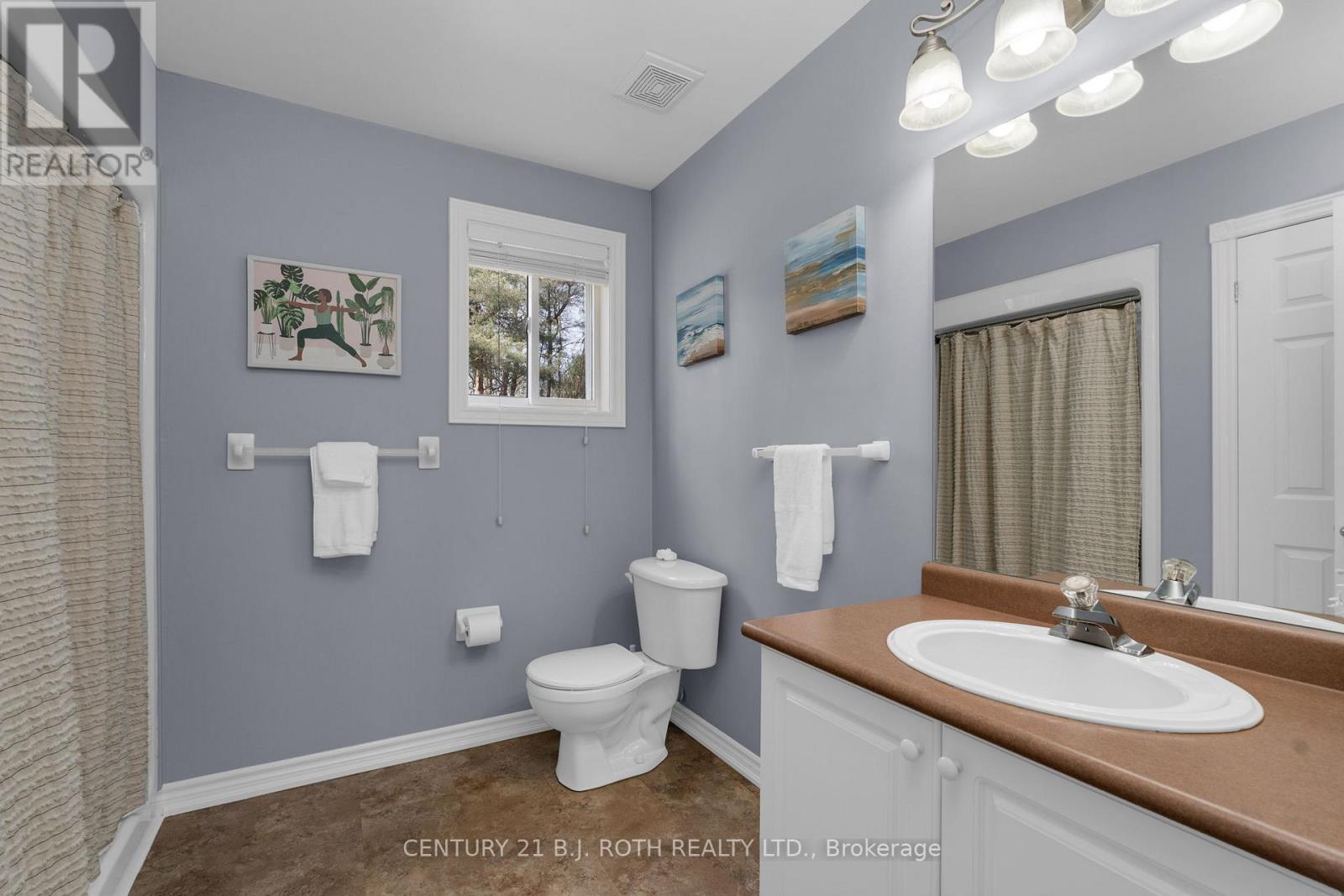 Photo 28 of 68 Davenport Drive, Springwater ON
