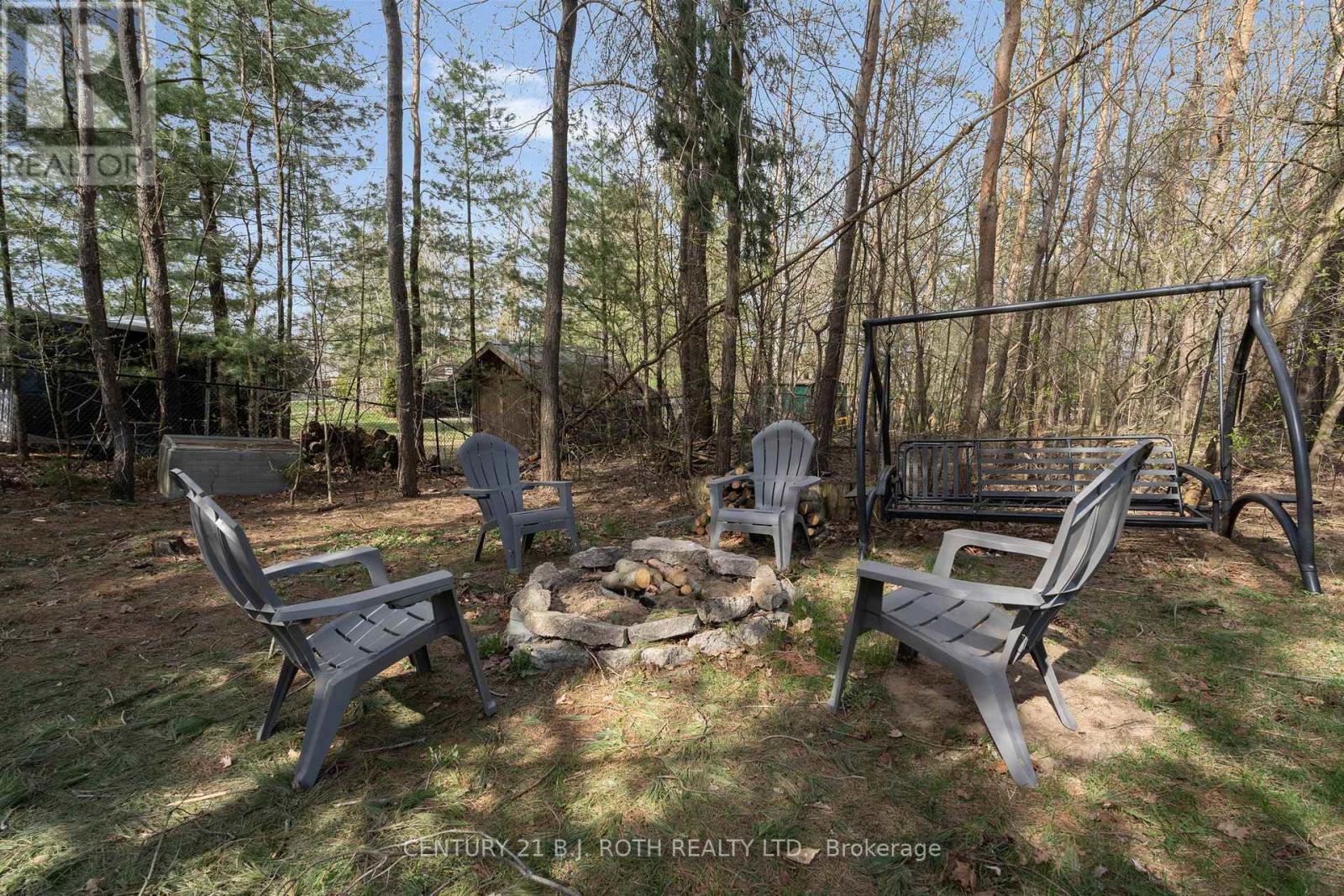 Photo 19 of 68 Davenport Drive, Springwater ON
