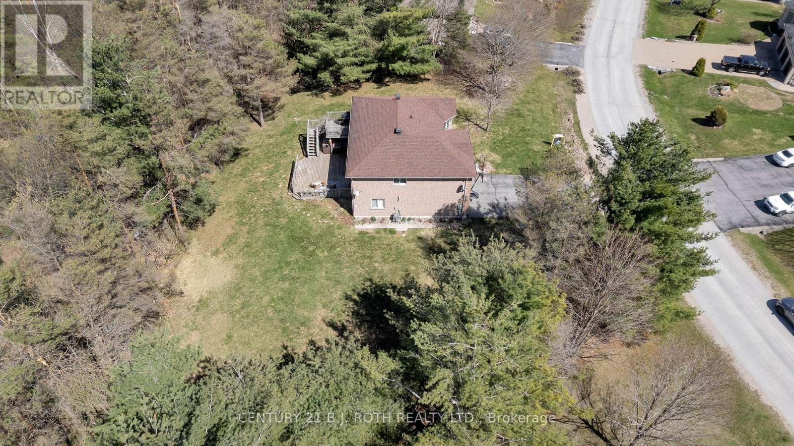 Photo 40 of 68 Davenport Drive, Springwater ON