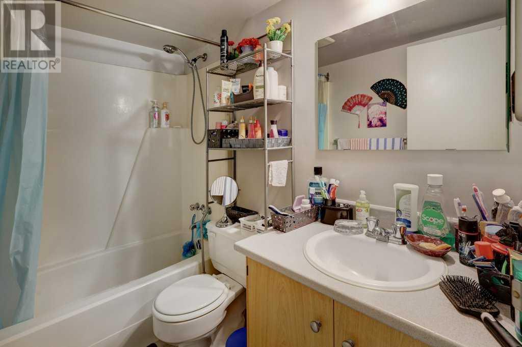 Single Family House for Sale in A  A Street SW Kingsland Calgary 