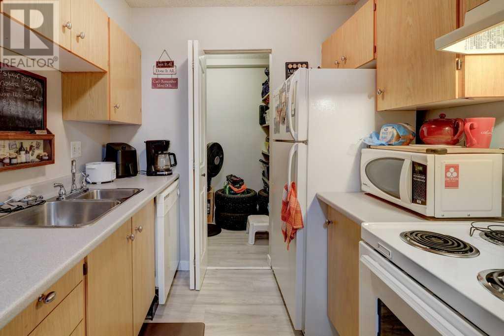 Single Family House for Sale in A  A Street SW Kingsland Calgary 