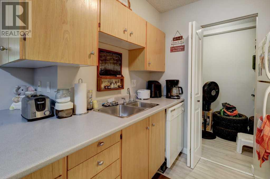 Single Family House for Sale in A  A Street SW Kingsland Calgary 