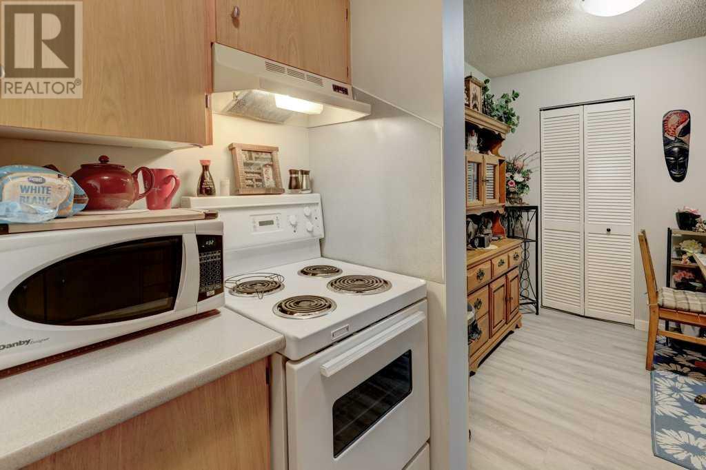 Single Family House for Sale in A  A Street SW Kingsland Calgary 