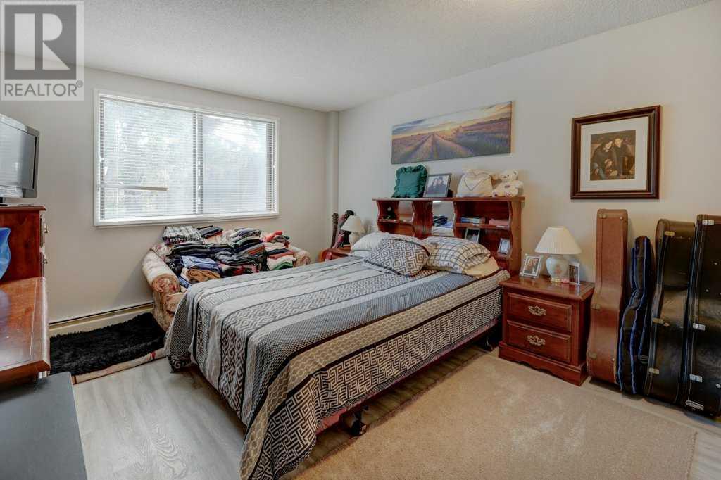 Single Family House for Sale in A  A Street SW Kingsland Calgary 