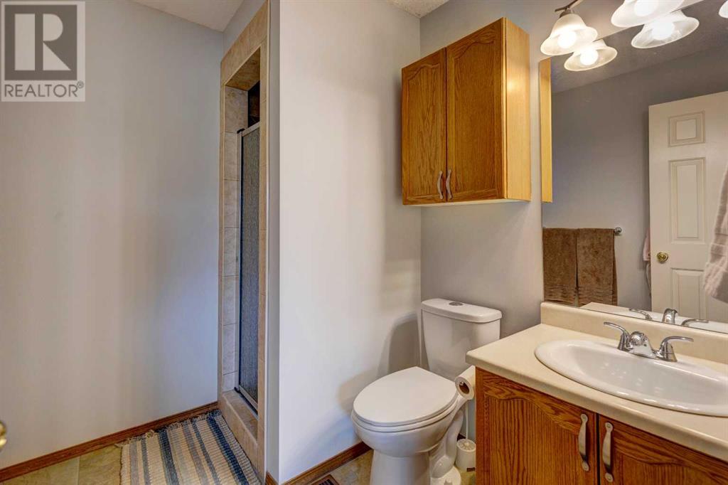 Single Family House for Sale in  Millbank Crescent SW Millrise Calgary 