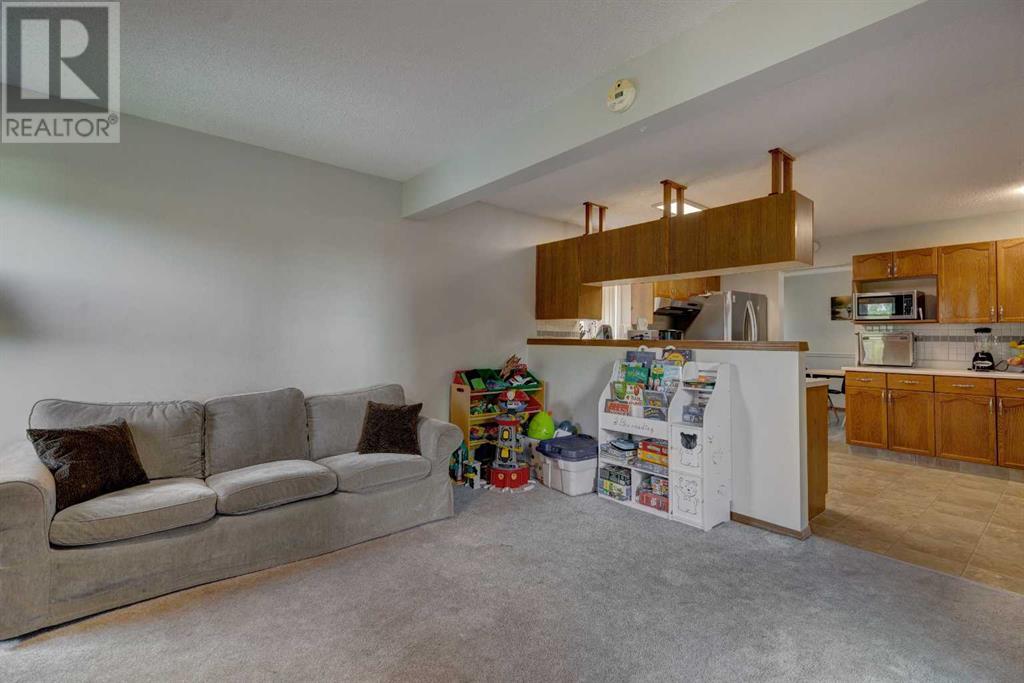 Single Family House for Sale in  Millbank Crescent SW Millrise Calgary 