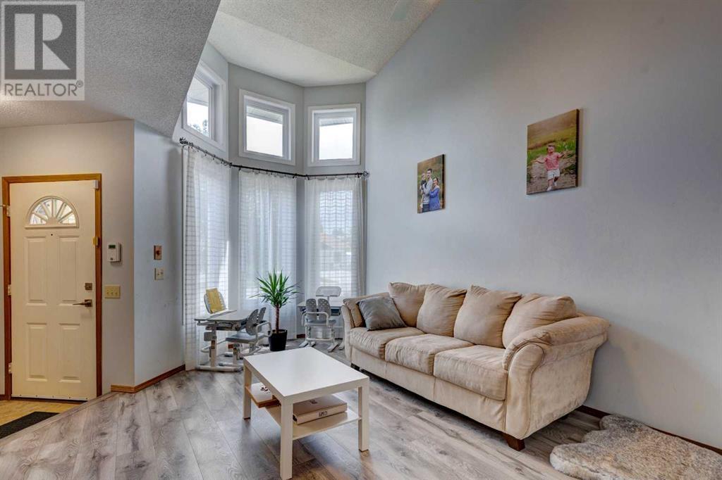 Single Family House for Sale in  Millbank Crescent SW Millrise Calgary 