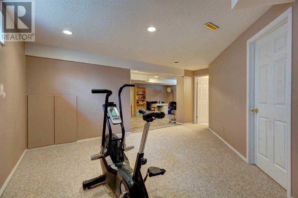 Single Family House for Sale in  Millbank Crescent SW Millrise Calgary 