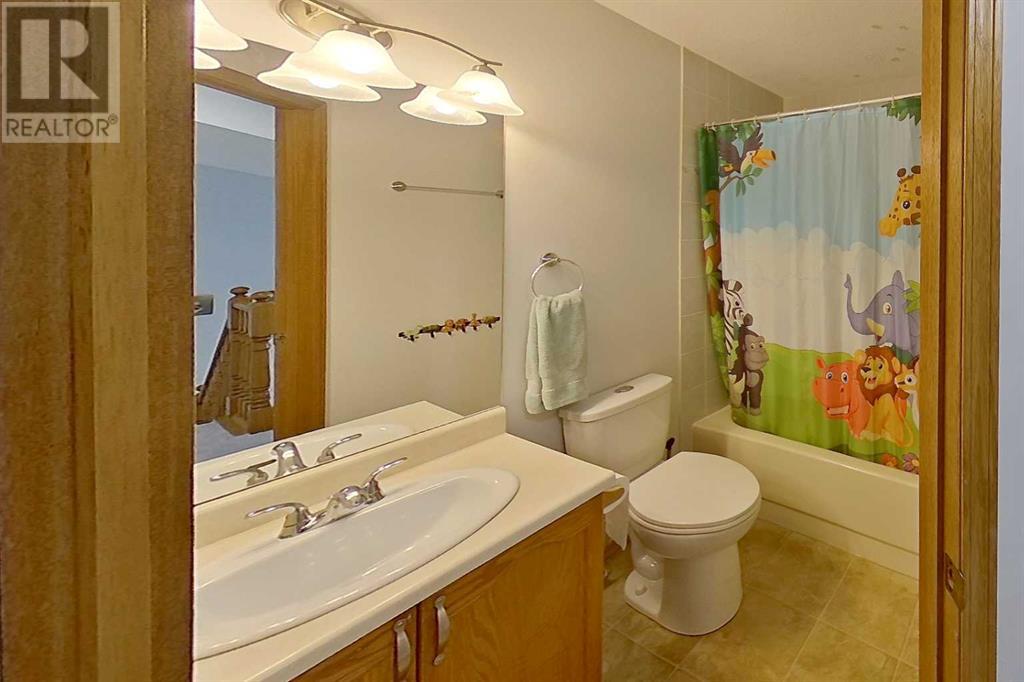 Single Family House for Sale in  Millbank Crescent SW Millrise Calgary 