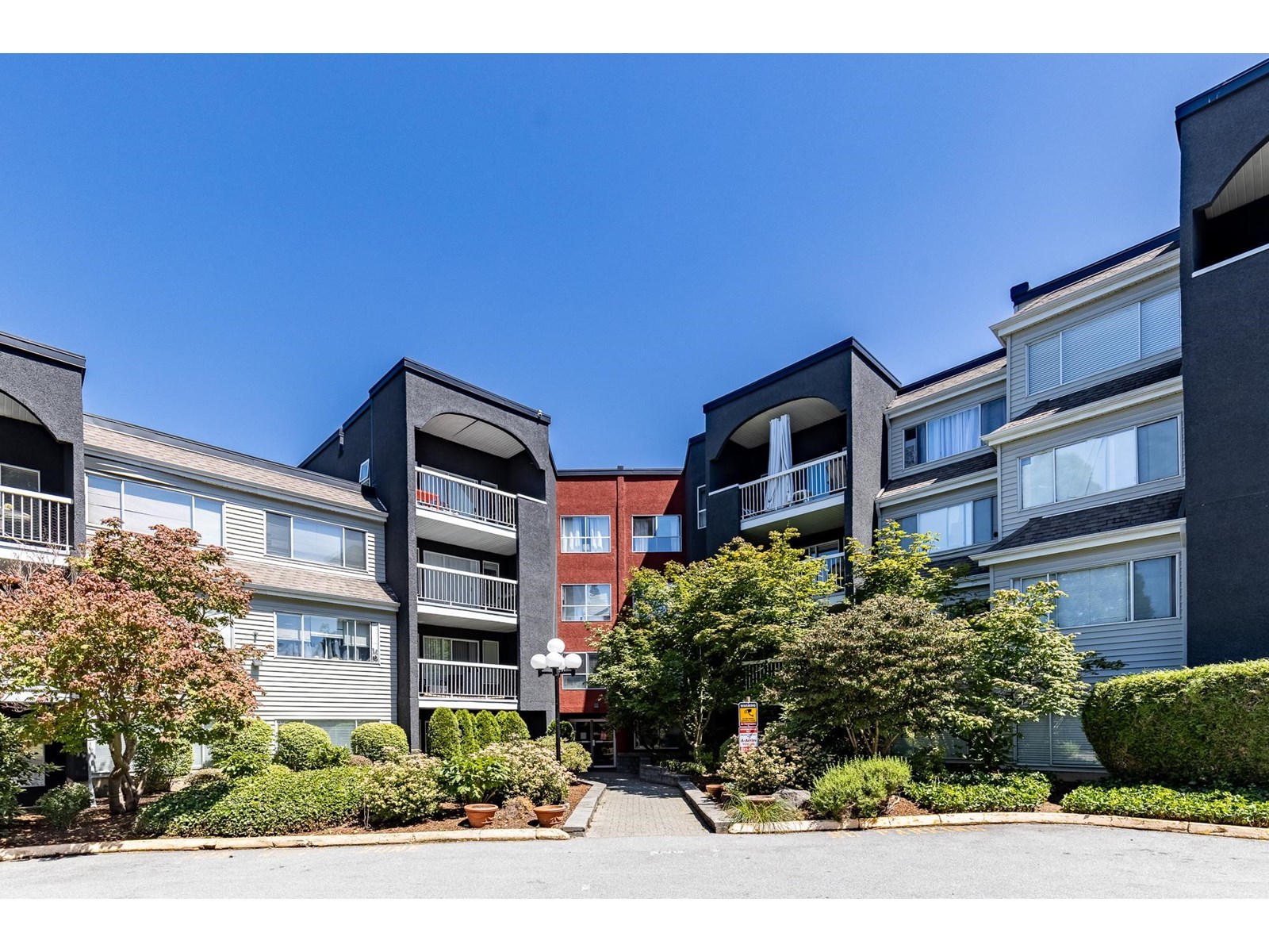 Photo 2 of 202 5700 200 Street, Langley BC